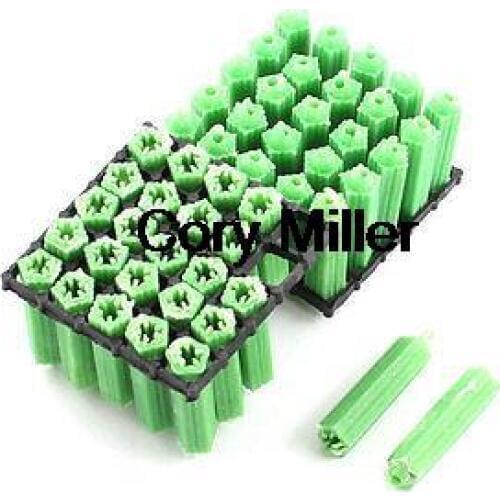 Green Plastic Masonry Screws Fixing Wall Anchor Plugs 7x25mm