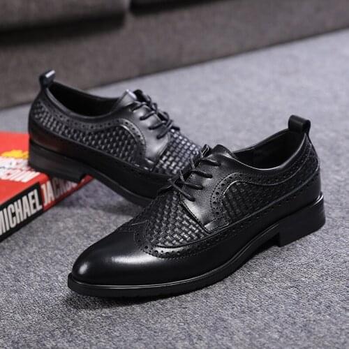 Woven pattern mens shoes party banquet dress genuine leather brogue shoe black breathable carving bullock sneakers trend lace-up