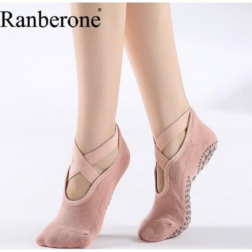 Ranberone High Quality Bandage Yoga Socks Anti-Slip Towel Bottom Pilates Sock Breathable Quick-Dry Backless Barre Dance Socks