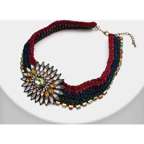 Amorita boutique Woven chain with flower pendant brooches