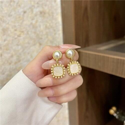 New Simulated-pearls Square Girls Clip on Earrings Vintage Luxury Piercing Earrings