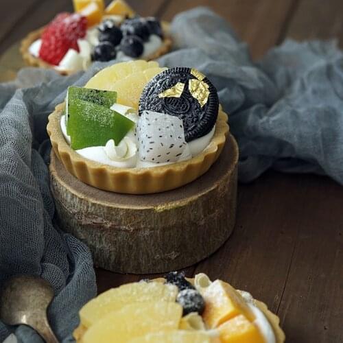 Simulated fruit bowl Fruit pie model display Simulation cake dessert Strawberry tart cake Baking shop window