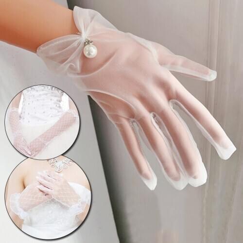 Short Bride Wedding Gloves Beige Design Lace Elegant Style Sun Protection Lace Hollow-Out Gloves Summer Women Fishnet Mitten