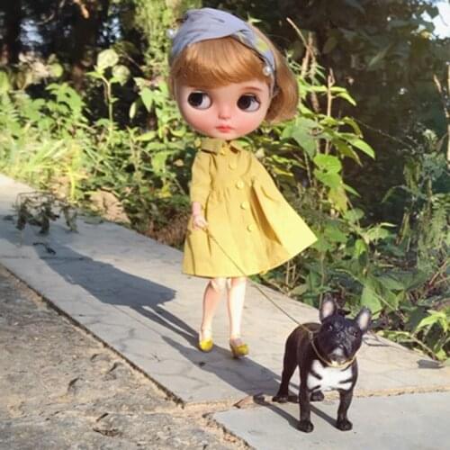 1PCS 1/6 Scale Dollhouse Miniature Bulldog Dog Models for Barbies, Pullip, Blyth, BJD Doll Accessories Pretend Play Toy