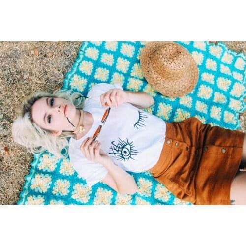 Nice Eyes wink Graphic Printed T-Shirt Casual Style Clothes Crewneck Unisex Women/Men Hipster Girl O-Neck Tees Oversize Outfits