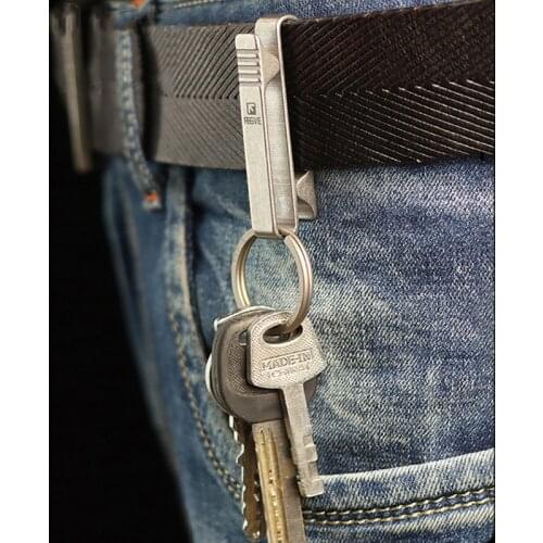 High Quality Titanium Simple Keychain Luxury Car Key Ring Waist Hanging Buckle Super Lightweight Key Holder Belt Carbine Gift