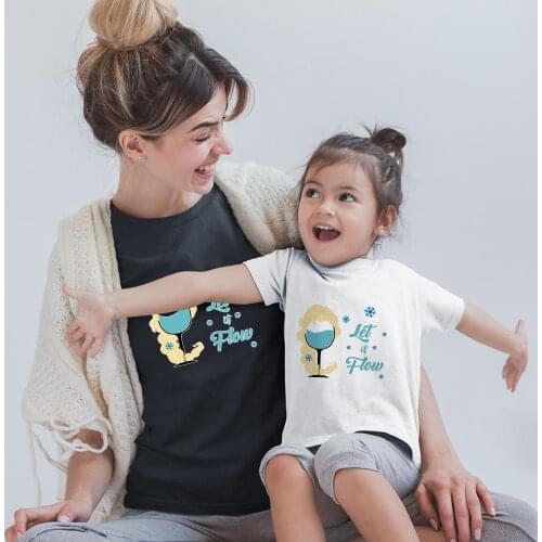 Let It Flow Dropship Trend Black White T-shirts Summer New Fashion Top Family Clothes Wine Glass Princess Letters Kawaii Disney