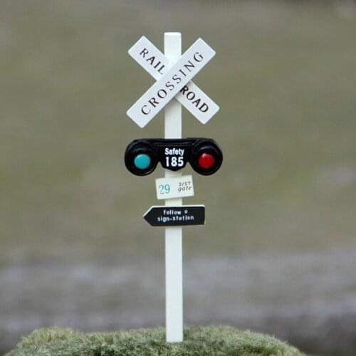 INKANEAR A15 Mini Resin Train Traffic Light Sign Bonsai Fairy Garden Miniatures Flower Decoration Terrarium Ornament Accessories