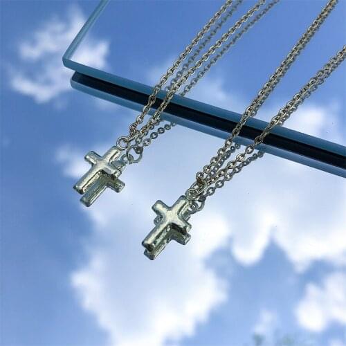 Fashion Female Cross Pendants dropshipping Gold Color Jesus Cross Pendant charm Necklace Jewelry For Men/Women Wholesale