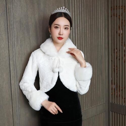 Wedding Bolero Outerwear Wedding Accessories Urged Coat Wrap Bride Formal Winter Cape Bride Fur Shawl Wedding Jacket Wrap