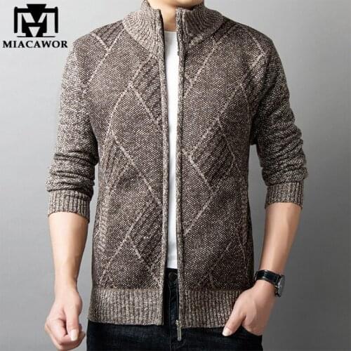 New Autumn Winter Warm Sweater Coats Men Woolen Knitted Cardigan Man Velvet Casual Zipper Jackets Men Clothes Y341