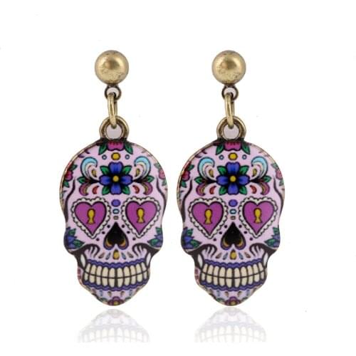 LUCKYAROMA Stud Earrings