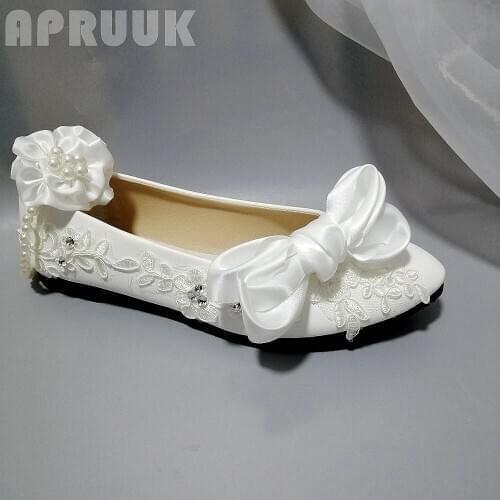 White beading flower lace pattern flat heel wedding shoes woman sweet new design bridal ladies party dinner dancing ballet flats