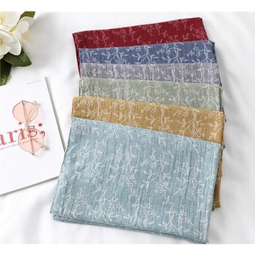 2020 Muslim Print Crinkle Hijab Cotton Scarves Women Bubble Head Scarf Shawls Large Size Pashmina Wrap Hijab Scarves Headband