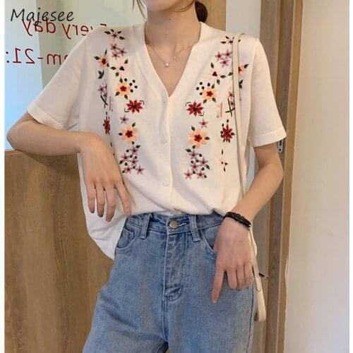 T-shirts Women V-neck Loose Cozy Simple Floral Retro Summer Students Streetwear Korean Mujer Camisetas Chic Female Outerwear Ins