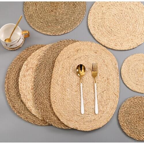 6Pcs Japanese Style Natural Aquatic Corn Husks Hand Woven Placemats Round Western Food Coasters Set Placemat For Dining Table