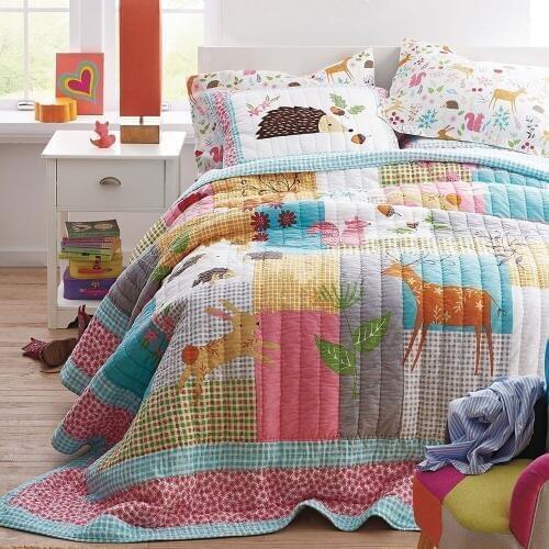 CHAUSUB Quilts For The Bed