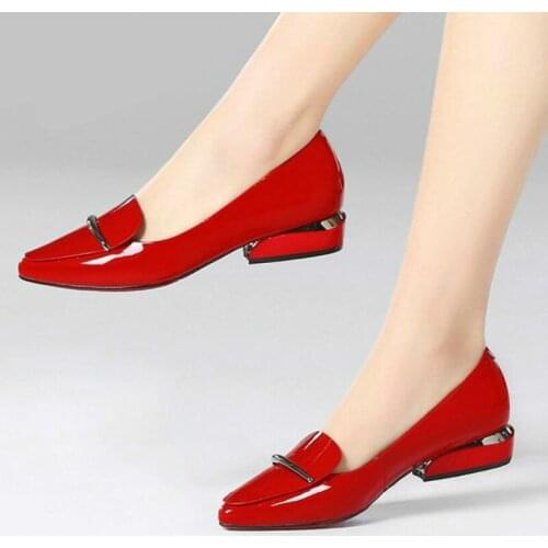 2021 Elegant Red Pointed Toe Flat Shoes Women Patent Leather Flats Fashion Slip on Ladies Shoes Lady Slip on Ballet Office Shoes