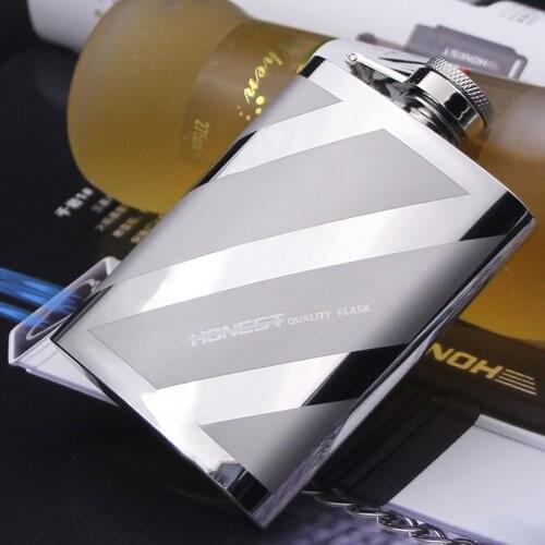 Outdoor portable portable flagon 304 stainless steel hip flask 4 ounces Russia wine flagon