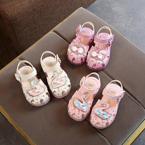 Fashion Children Toddler Baby Girls Swan Led Light Luminous Sport Sandals Sneaker Shoes Leathers Breathable Hollow Out Shoes#g4