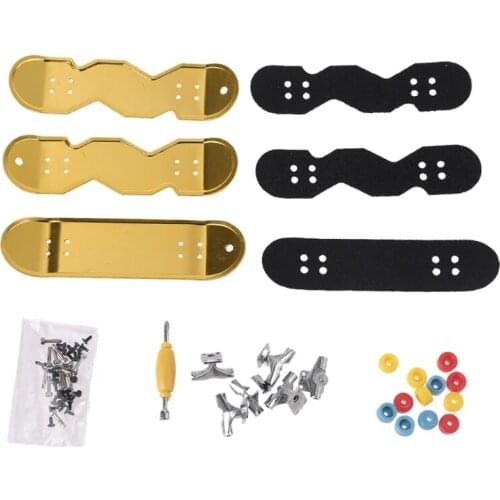 2021 New 1Set Mini Finger Toy Set for Toddler Kids Xmas Gift Finger Puppets Creative Finger Training Skateboard with Accessories