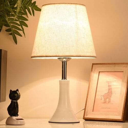 Modern Minimalist Table Lamp Bedroom Bedside Study Living Room Nordic LED Stand Lamp Reading Book Light Fabric Lampshade Light