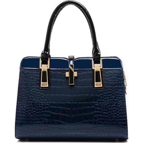 Womens bag 2020 PU leather shoulder bag solid color retro stone pattern commute pattern patent leather handbag bag shoulder bag