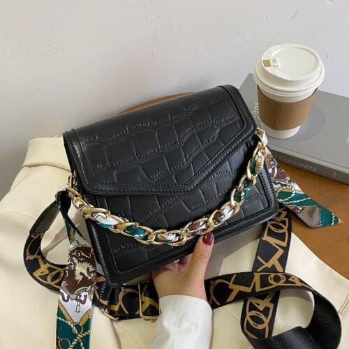 2021 spring new womens bag fashion womens single shoulder bag retro texture small square bag magnetic buckle PU bag