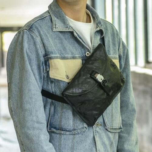 Fashion luxury real leather men daily outdoor chest bag casual first layer cowhide black summer sports lightweight messenger bag