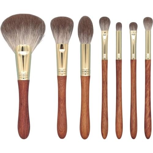 C96 Professional Handmade Makeup Brush Set 7pcs Soft Snow Fox Hair Face Powder Eye Shadow Brush Sandalwood Make Up Brushes Kit