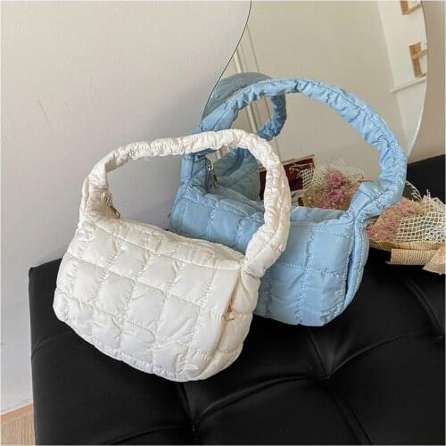 Tote Bag Black BLUE Quilted Retro Large-Capacity Bag Handbags Womens Bag 2022 New Style Fashion All-Match Simple Shoulder Bag