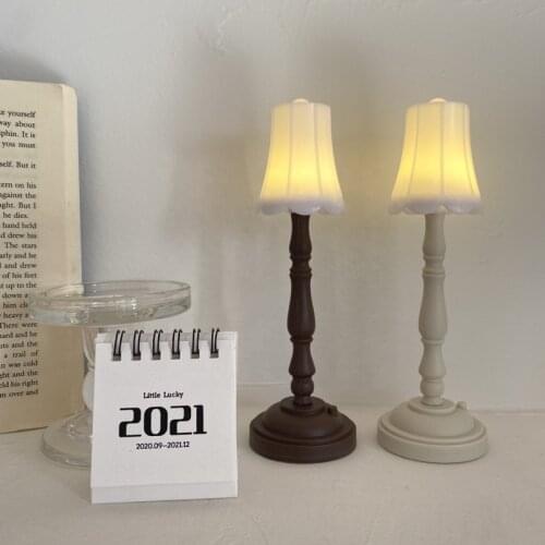 LAYSDA Mini retro small table lamp night light ins unplugged sleep nostalgic bedside dormitory bedroom eye protection table lamp