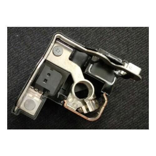 For Mercedes benz LA200 GLA220 GLA260 A180 A200 B200 positive power failure protector battery current limiter