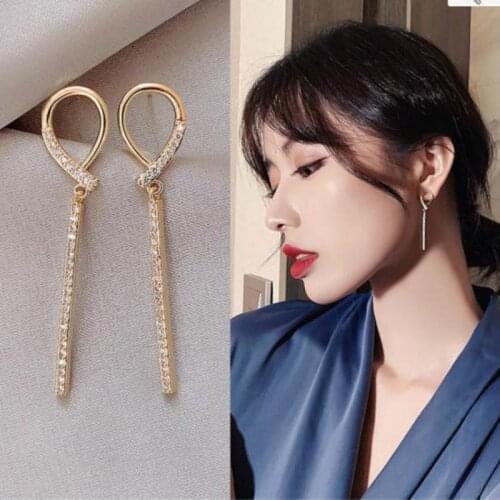 2021 New Full Rhinestone Long Strip Earrings Korean Female Geometry Tassel Earrings Female Silver Needle Light Luxury High Sense
