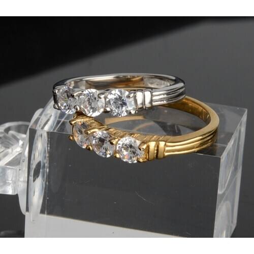 2021 Modern Fashion Women Ring Trend White AAAAA Crystal Zircon Engagement Design Rings for Women Wedding Jewelry Gift