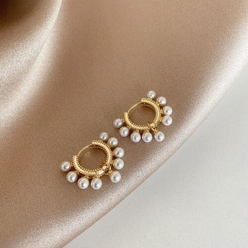 SRCOI Vintage Imitation Pearls Tassel Earrings Small Elegant Metal Hoop Earring Women Temperament Jewelry Accessories 202103