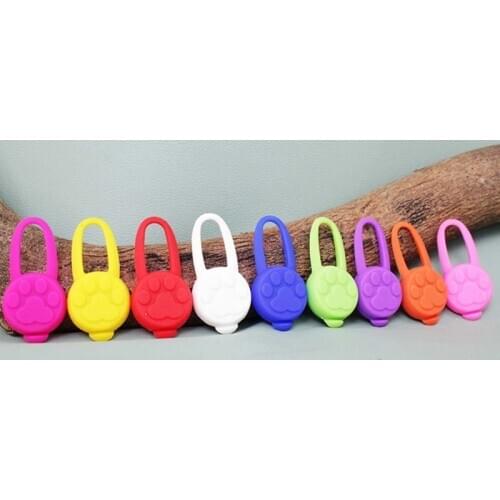 Anti-Lost LED Light Dog Collar Luminous Pendant Silicone Spotlight Flashing Light for Dogs and Cats Outdoors Night Dog Walking