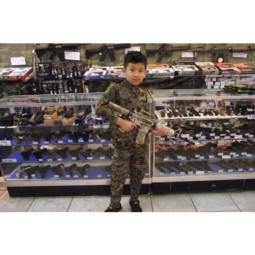 Tactical Military Childrens camouflage BDU Uniforms sport the special camouflage 2-piece suit