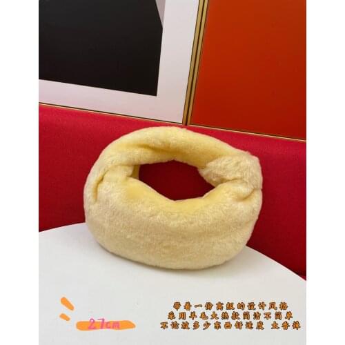 2021 autumn and winter new furry dress party all-match woman underarm bag