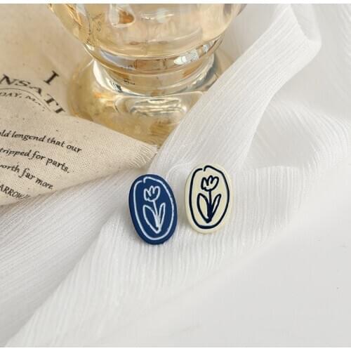 Korean Asymmetric Blue White Geometric Round Disc Earrings Creative Rose Flower Clip Earrings No Piercing Without Earholes