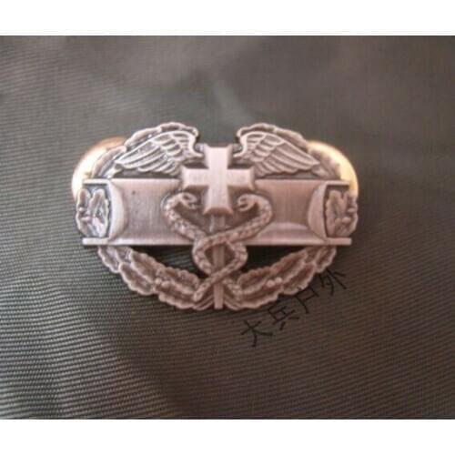 Military US Army Combat Medical Medic Metal Badge 1st Award Cap Pin Brooch armyshop2008
