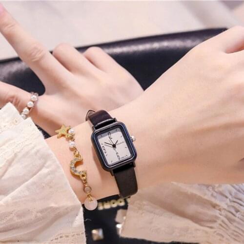 Light Luxury Niche Design, Retro Simple Fashion Trend Rectangular Quartz Watch