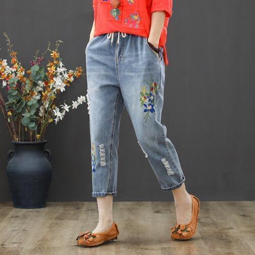 Vintage Floral Embroidery Jeans Female Casual Harem Denim Pants Jeans Women Fashion Pocket Blue High Waist Trousers Plus Size