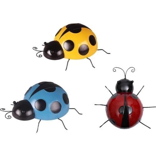 3Pcs Mini Metal Ladybug Fence Hanger Wall Hanging Outdoor Garden Decor 10cm