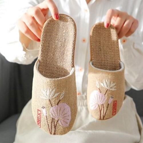 Women House Slipper Female Embroider Non-Slip Home Shoes Lady Soft Breathable Ethnic Indoor Bathroom Plus Size Womens Footwear