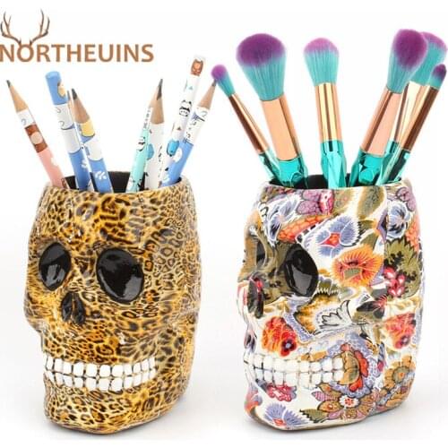 NORTHEUINS Resin Skull Skeleton Desktop Storage Figurines Pen Holder Leopard Pattern Sculpture Home Decoration Accessories Gifts