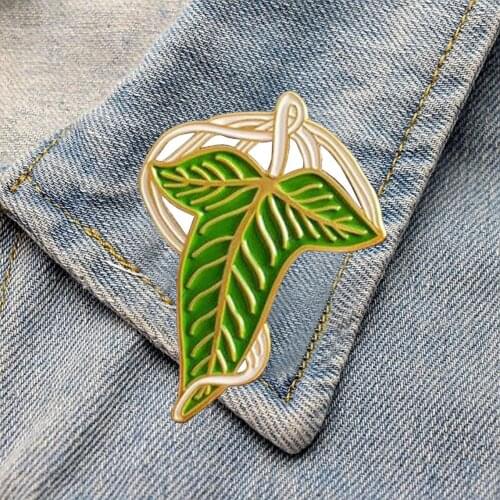 LT994 Movie Collection Enamel Lapel Pin Badge Pins Hats Clothes Backpack Decoration Jewelry Accessories Gifts for Friends