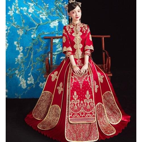 Traditional High Quality Embroidery Rhinestone Bride Groom Wedding Dress Retro Chinese Refined Stylish Marry Cheongsam