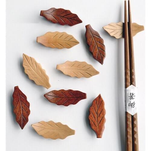 1 Pcs Leaf Shape Wooden Chopsticks Holder Knife Stand Spoon Rest Fork Rack Frame Craft Dinner Tableware Kitchen Accessories