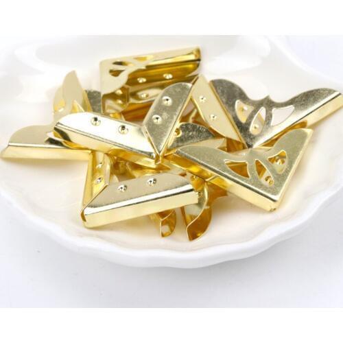 10Pcs Metal Book Corner Hollow Trilateral Albums Menus Folders Box Corner Protectors For Decor light-Gold 30x30x4mm